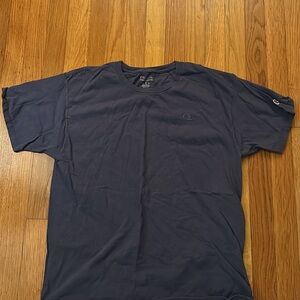 Champion Large Men's Dark Blue Short Sleeve Tee